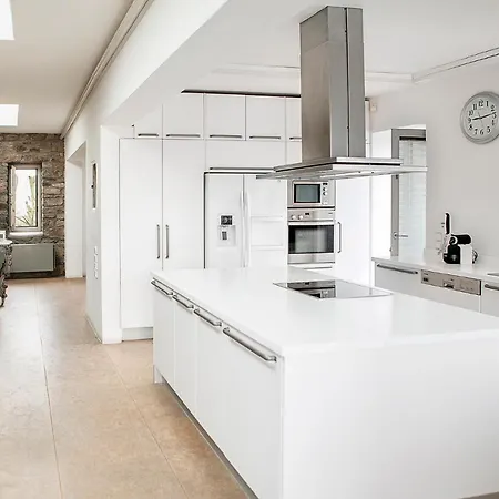 וילה Liberation *