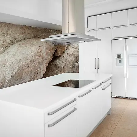 ヴィラ Liberation カラファティス